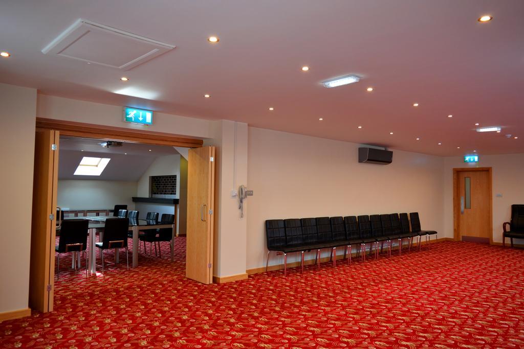 Cambridge Hotel Huddersfield Rum bild